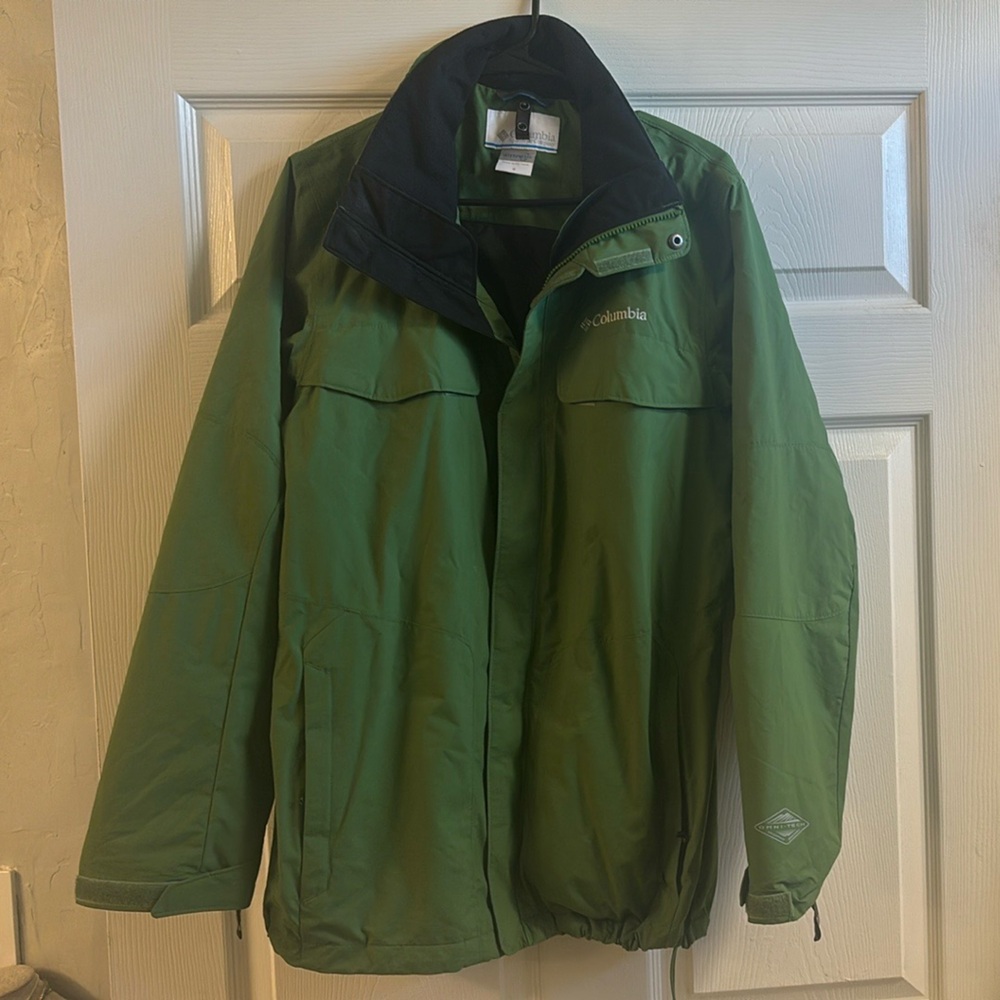 Columbia Men's Forest Green Rain Jacket with Black Trim